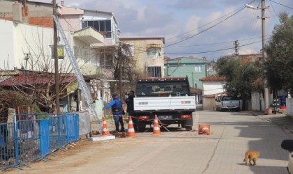 Sarkan kablo motosiklet sürücüsünün boğazını kesti, ölümden döndü