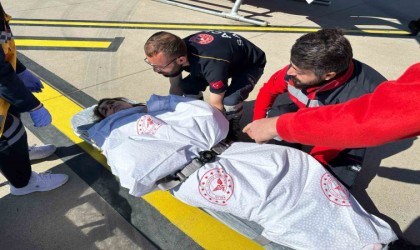 Şırnakta 7 aylık hamile kadın ambulans helikopterle Diyarbakıra sevk edildi