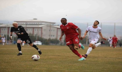 Sivasspor, hazırlık maçında Tokat Belediye Plevnesporu 6-1 yendi