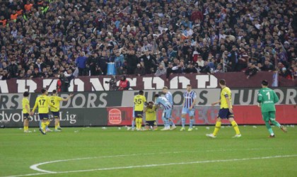 Trendyol Süper Lig: Trabzonspor: 2 - Fenerbahçe: 3 (Maç sonucu)