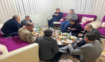 Vali Aydoğdu, iftarda şehit ailesine misafir oldu