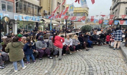 Vatandaşlardan CHPli başkana iftar tepkisi: Orucumu parayla aldığım suyla açtım