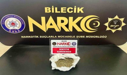 Zehir tacirinin üstünde 30,13 gram uyuşturucu madde ele geçirildi