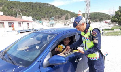 Jandarma ekipleri bayramda olumsuz duruma karşı sahada