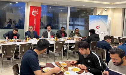 Kars İlim Yayma Cemiyeti öğrencilerle iftarda bir araya geldi