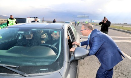 Karsta trafik uygulamaları sürüyor