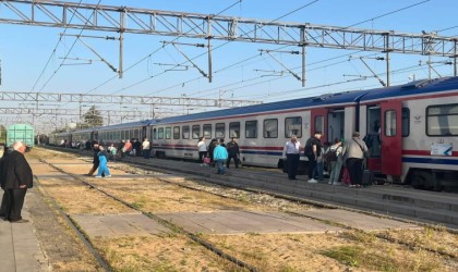 Kırklarelinde tatilcilerin tercihi tren oldu