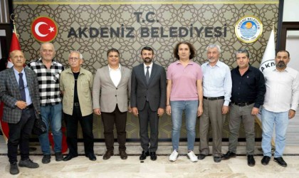 Sarıyıldız: Hakikatin peşinde koşan gazetecilerin yanında olacağız