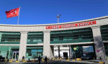 Sarp Sınır Kapısında bayram yoğunluğu