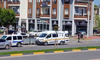 Şehir dışından gelip oto galeriyi kurşunladılar: 1 yaralı, 4 gözaltı