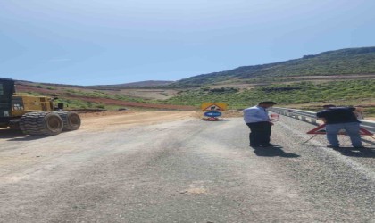 Siirtte çöken yol trafiğe açıldı