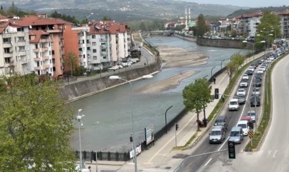 Zonguldakta Ramazan Bayramının son gününde trafik yoğunluğu