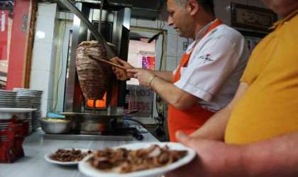 2 asırdır aynı usulle döner kesen ustalardan büyük iddia: “Döner Kastamonunun”