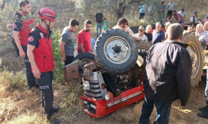 Balıkesirde traktör devrildi: 1 yaralı