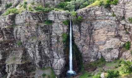 Bitlisteki Gümüşkanat Şelalesi havadan görüntülendi