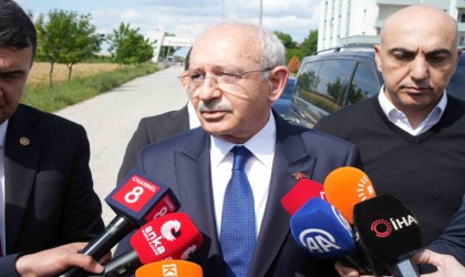 Cezaevinde Selahattin Demirtaşı ziyaret eden Kılıçdaroğlu: “Demirtaşın içerde tutulmasını asla doğru bulmuyorum”