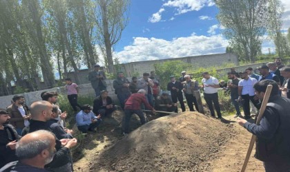 Eski nişanlısı tarafından katledilen Bahar, baba memleketi Iğdırda gözyaşları içinde defnedildi