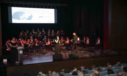 Mersinde Aşık Mahzuni Şerif konserle anıldı