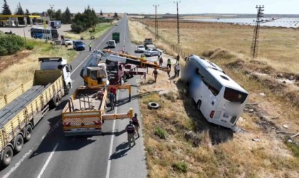 Şanlıurfada yolcu otobüsü devrildi: 6 yaralı