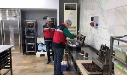 Tavşanlıda işletmelerde gıda kontrolleri ve numune alımı