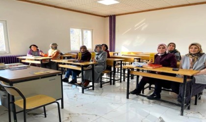 Tuncelide ‘Kadına Yönelik Şiddetle Mücadele semineri