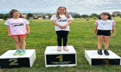 U10 kızlar atletizm yarışlarında il birincisi belli oldu