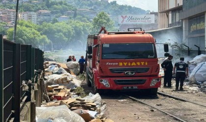 Yanan kartonlar ekipleri harekete geçirdi