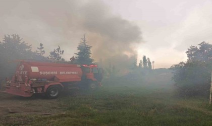 Yıldırımın düştüğü barakaya yanarak kül oldu