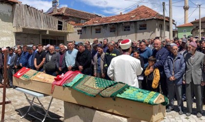 Yürek yakan kazanın cenazesinde gözyaşları sel oldu