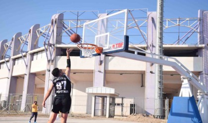 3x3 Sokaklar Bizim Basketbol Ege Bölgesi Grup Müsabakaları başladı