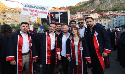 Amasya Üniversitesi 5bin320 mezun verdi