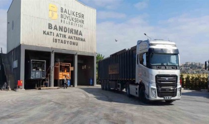 Balıkesirde bayram tatilinde 15 bin ton çöp toplandı