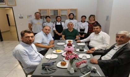 Belediye Başkanı Necdet Akel jüri üyeliği yaptı