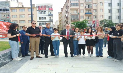 Bozüyükte Çocukların Gözünden Hayat temalı karma resim sergisi açıldı