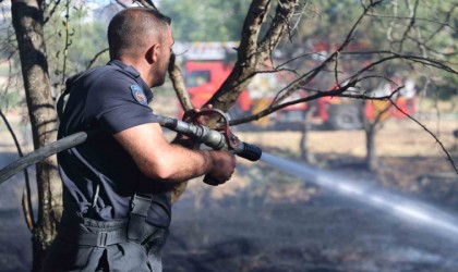 Elazığda örtü ve bahçe yangını