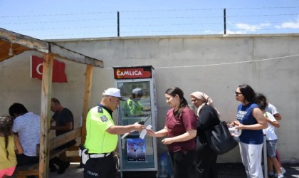 Erzincanda Kurban Bayramı trafiğinde yoğun denetim ve kontroller devam ediyor