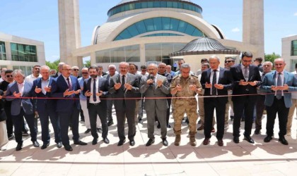 FÜde İlahiyat Fakültesi Gençlik Merkezi açıldı