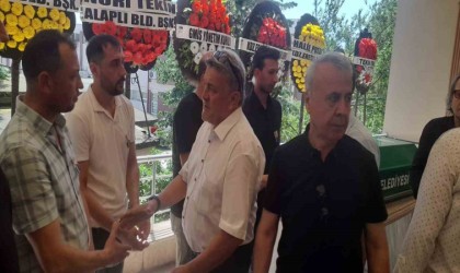 Gazeteci Mehmet Öztürk son yolculuğuna uğurlandı