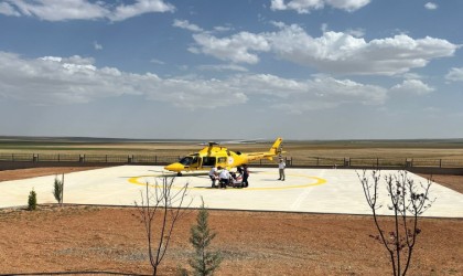 Kalp krizi geçiren vatandaş helikopter ambulansla sevk edildi