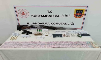 Kastamonuda uyuşturucu ile yakalanan 7 şüpheliden 2si tutuklandı