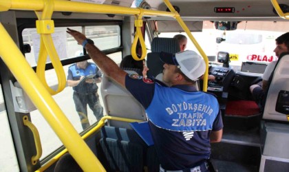 Kavurucu sıcakların etkili olduğu Hatayda toplu taşıma araçlarında klima denetimi