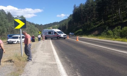 Kontrolden çıkan hafif ticari araç uçurumdan uçtu: 1 yaralı