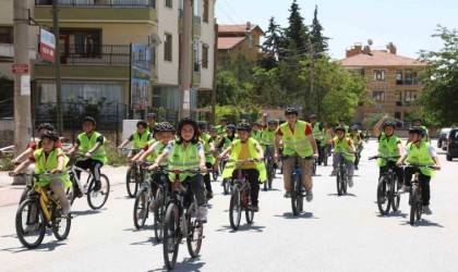 Konya Büyükşehir Güvenli Okul Yolları projesiyle Türkiyeye örnek oluyor