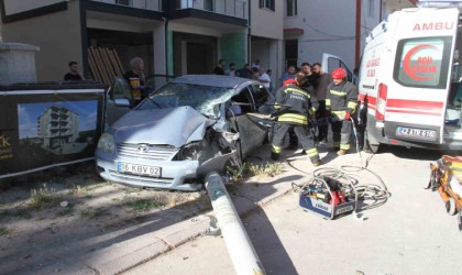 Konyada işçi servisi ile otomobil çarpıştı: 5 yaralı