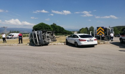 Tokatta bayram tatiline giderken kaza yaptılar: 3ü ağır 18 yaralı