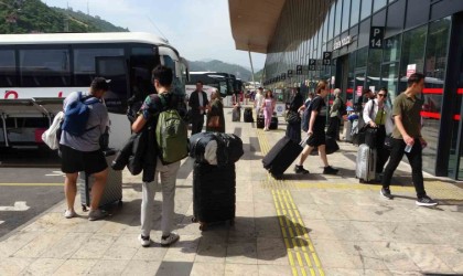 Trabzon Şehirlerarası Otobüs Terminalinde Kurban Bayramı yoğunluğu