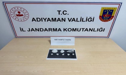 Uyuşturucuyla yakalanan 2 şahıs tutuklandı