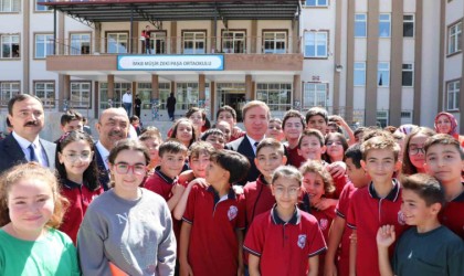 Vali Aydoğdu: “Başarı elde etmek için gireceğiniz sınavda hepinize yürekten başarılar diliyorum”