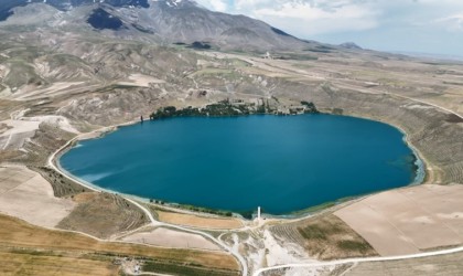 Adilcevazdaki göller dron ile görüntülendi