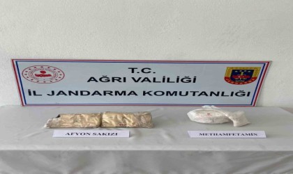 Ağrıda 2 kilo afyon sakızı ve 1,3 kilo metamfetamin ele geçirildi